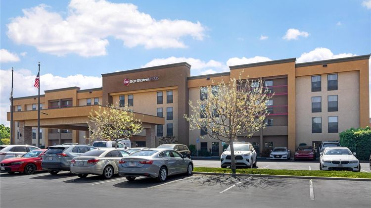 Best Western Plus Fresno Airport Hotel Exterior