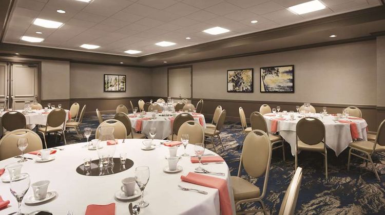Embassy Suites Brea Meeting