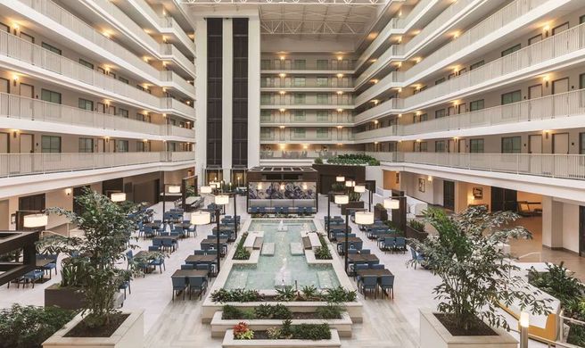 Embassy Suites Brea Lobby