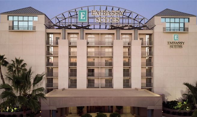 Embassy Suites Brea Exterior
