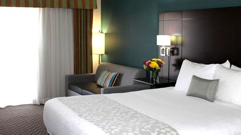 <b>Best Western Plus La Mesa San Diego Room</b>. Images powered by <a href="https://iceportal.shijigroup.com/" title="IcePortal" target="_blank">IcePortal</a>.