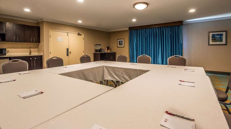 <b>Best Western Plus La Mesa San Diego Meeting</b>. Images powered by <a href="https://iceportal.shijigroup.com/" title="IcePortal" target="_blank">IcePortal</a>.