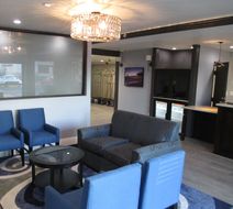 Best Western Plus Diamond Valley Inn Lobby
