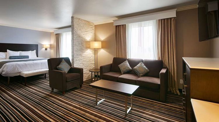 Best Western Plus Diamond Valley Inn Room