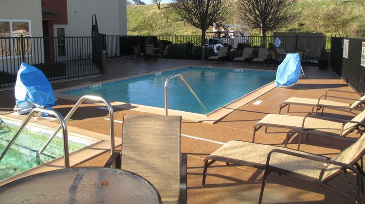 Best Western Plus Delta Inn & Suites Pool