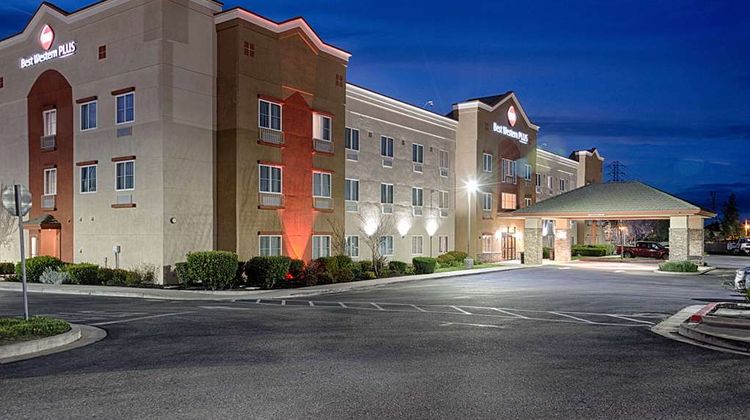 Best Western Plus Delta Inn & Suites Exterior