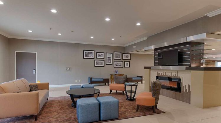 Best Western Plus Delta Inn & Suites Lobby