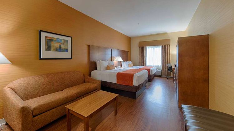 Best Western Plus Delta Inn & Suites Room