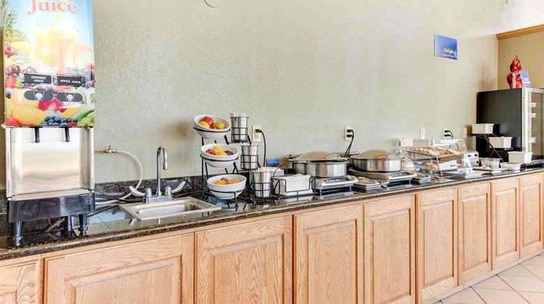 <b>Best Western Movie Manor Restaurant</b>. Images powered by <a href="https://iceportal.shijigroup.com/" title="IcePortal" target="_blank">IcePortal</a>.