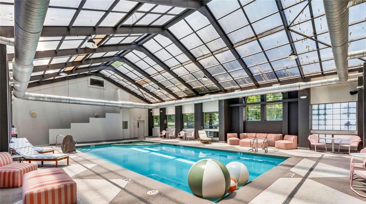 Best Western University Inn Pool