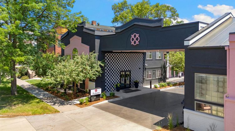 Best Western University Inn Exterior