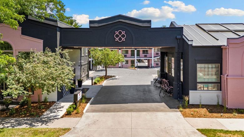 <b>Best Western University Inn Exterior</b>. Images powered by <a href="https://iceportal.shijigroup.com/" title="IcePortal" target="_blank">IcePortal</a>.