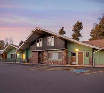 Best Western Ptarmigan Lodge Exterior