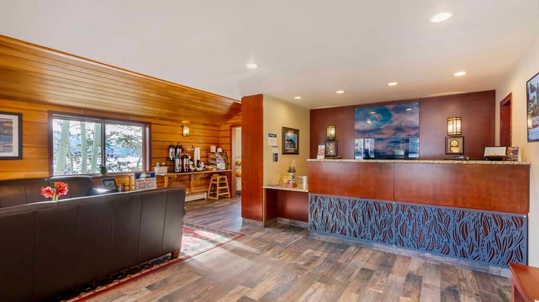 <b>Best Western Ptarmigan Lodge Lobby</b>. Images powered by <a href="https://iceportal.shijigroup.com/" title="IcePortal" target="_blank">IcePortal</a>.