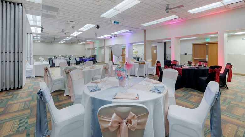 <b>Best Western Plus Loveland Inn Ballroom</b>. Images powered by <a href="https://iceportal.shijigroup.com/" title="IcePortal" target="_blank">IcePortal</a>.