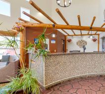Best Western Kiva Inn Lobby