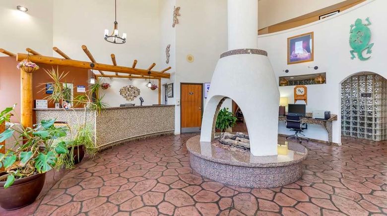 <b>Best Western Kiva Inn Lobby</b>. Images powered by <a href="https://iceportal.shijigroup.com/" title="IcePortal" target="_blank">IcePortal</a>.