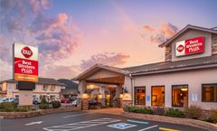 Best Western Plus Silver Saddle Inn