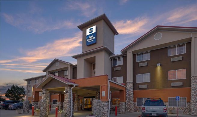Best Western Firestone Inn & Suites Exterior