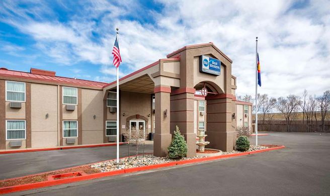 Best Western Executive Inn & Suites Exterior