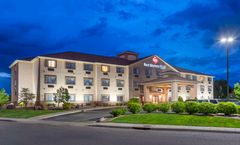 Best Western Plus Eagleridge Inn & Stes