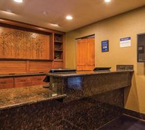 Best Western Plus Deer Park Inn & Suites Lobby