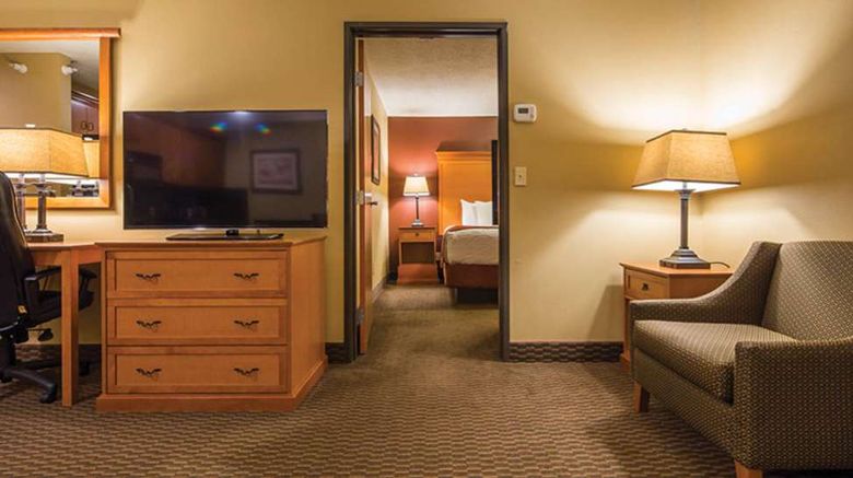 <b>Best Western Plus Deer Park Inn & Suites Room</b>. Images powered by <a href="https://iceportal.shijigroup.com/" title="IcePortal" target="_blank">IcePortal</a>.