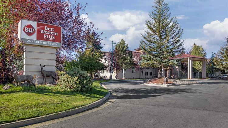Best Western Plus Deer Park Inn & Suites Exterior