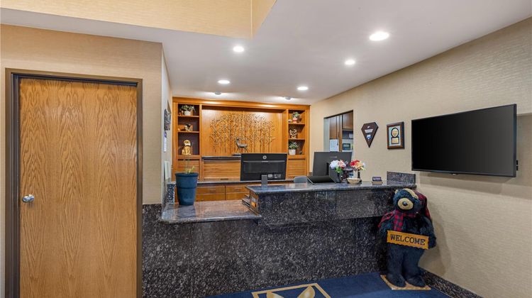 Best Western Plus Deer Park Inn & Suites Lobby