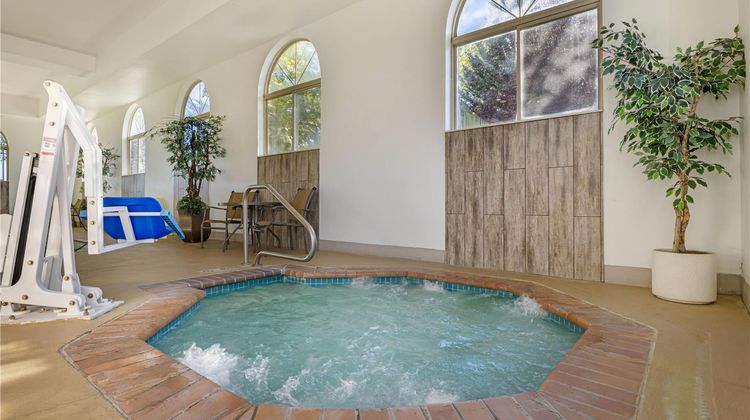 Best Western Plus Deer Park Inn & Suites Pool