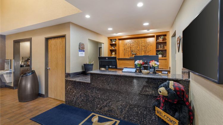 Best Western Plus Deer Park Inn & Suites Lobby