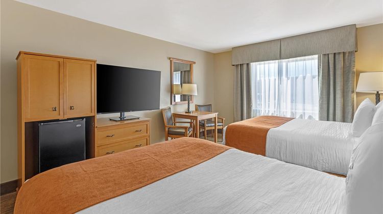 Best Western Plus Deer Park Inn & Suites Room