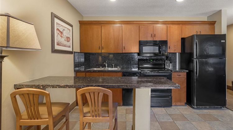Best Western Plus Deer Park Inn & Suites Suite