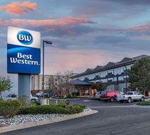 Best Western Brighton Inn Exterior