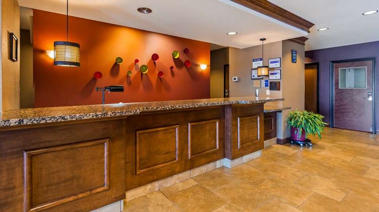 Best Western Plus Carousel Inn & Suites Lobby