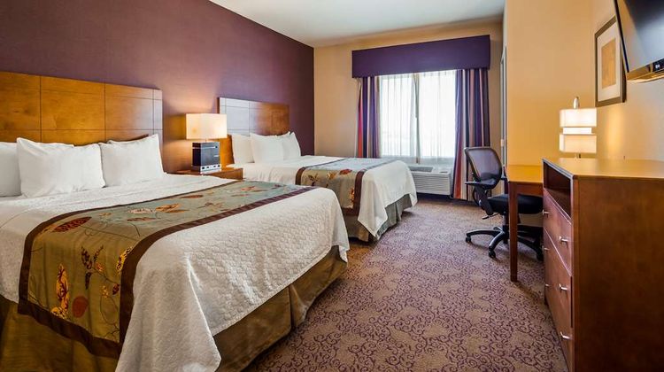 Best Western Plus Carousel Inn & Suites Room