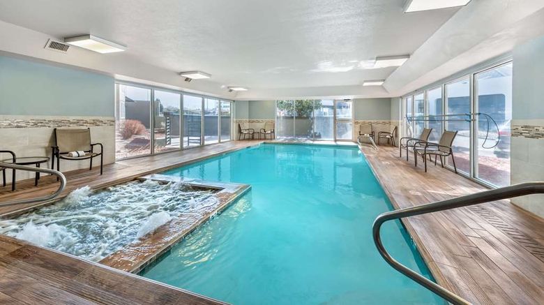 <b>Best Western Plus Peak Vista Inn & Stes Pool</b>. Images powered by <a href="https://iceportal.shijigroup.com/" title="IcePortal" target="_blank">IcePortal</a>.
