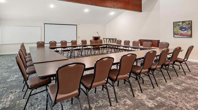<b>Best Western Plus Eagle/Vail Valley Meeting</b>. Images powered by <a href="https://iceportal.shijigroup.com/" title="IcePortal" target="_blank">IcePortal</a>.