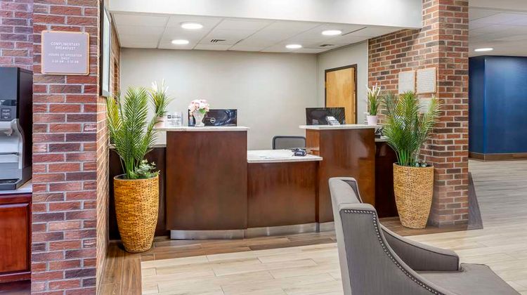 Best Western Danbury/Bethel Lobby