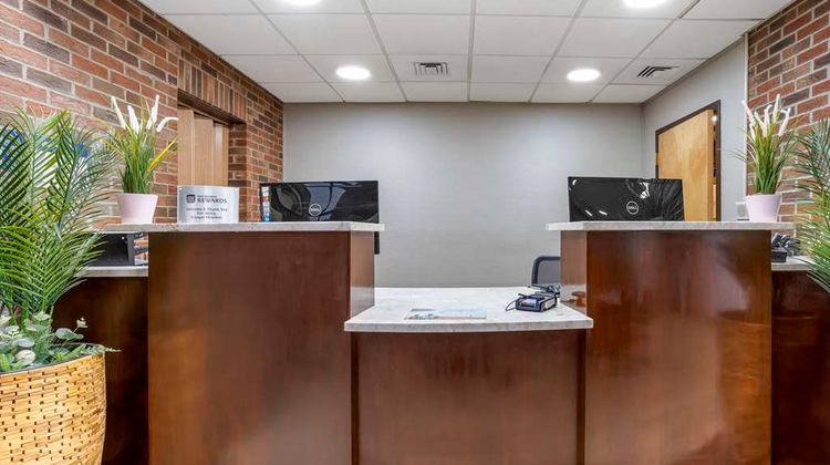 Best Western Danbury/Bethel Lobby