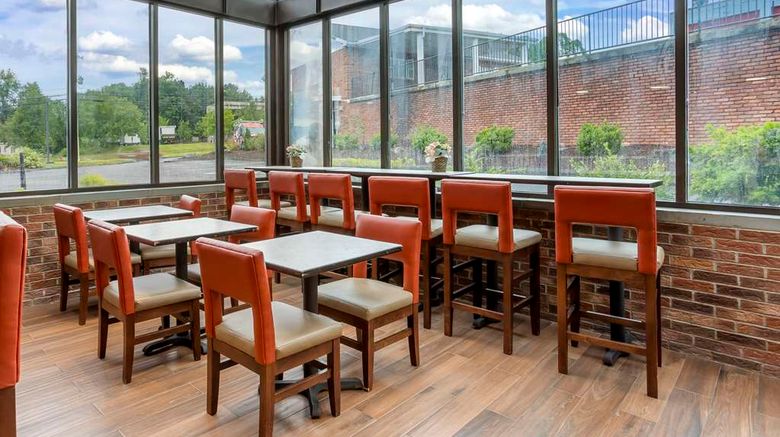 <b>Best Western Danbury/Bethel Restaurant</b>. Images powered by <a href="https://iceportal.shijigroup.com/" title="IcePortal" target="_blank">IcePortal</a>.