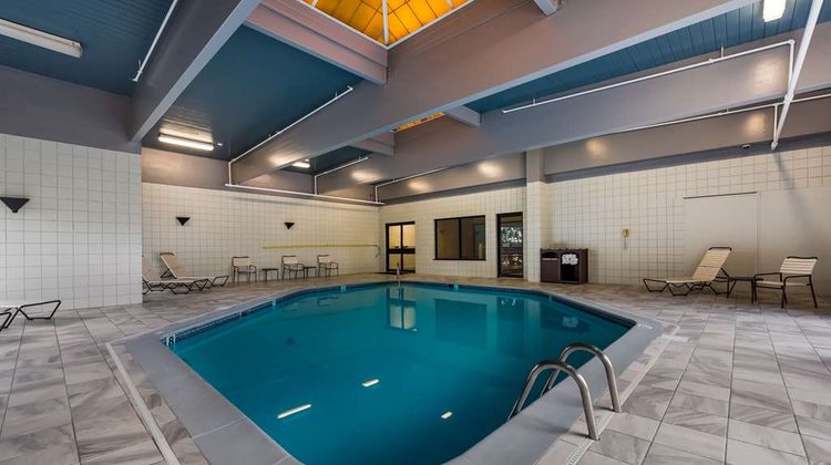 Best Western Executive of New Haven Pool