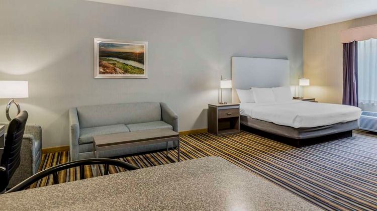Best Western Plus New England Inn & Stes Room