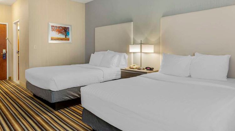 Best Western Plus New England Inn & Stes Room