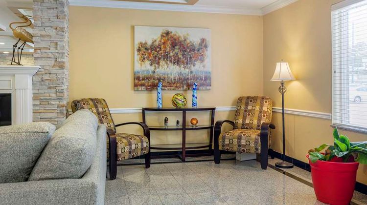 Best Western Plus New England Inn & Stes Lobby