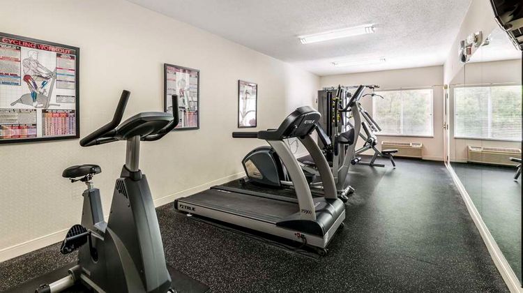 Best Western Plus New England Inn & Stes Health