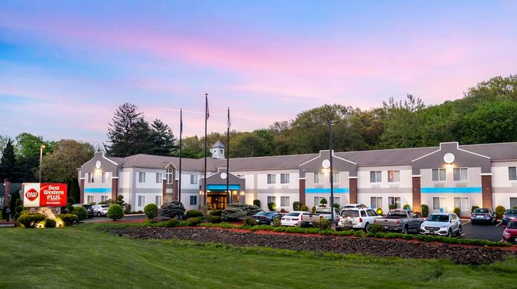 Best Western Plus New England Inn & Stes Exterior