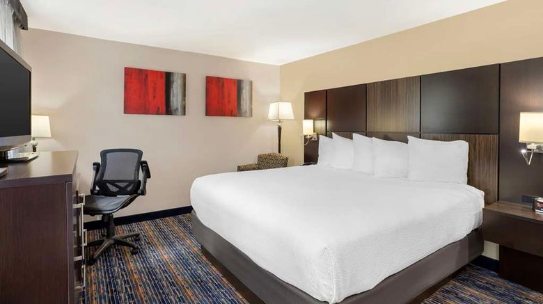 <b>Best Western Plus Fairfield Hotel Room</b>. Images powered by <a href="https://iceportal.shijigroup.com/" title="IcePortal" target="_blank">IcePortal</a>.