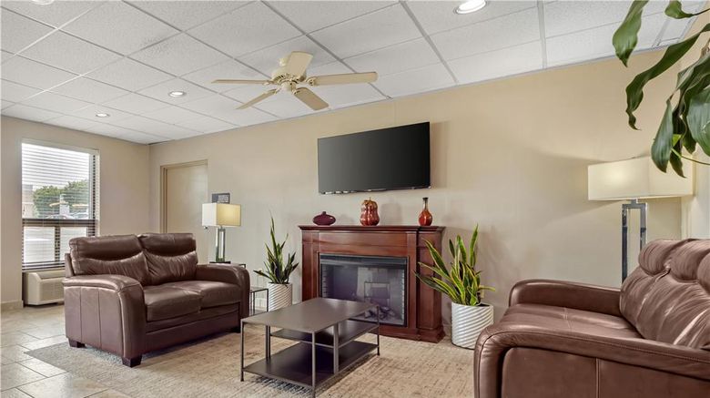 <b>Best Western Galaxy Inn Lobby</b>. Images powered by <a href="https://iceportal.shijigroup.com/" title="IcePortal" target="_blank">IcePortal</a>.