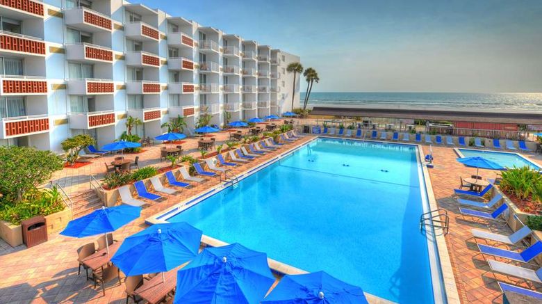 <b>Best Western Aku Tiki Inn Pool</b>. Images powered by <a href="https://iceportal.shijigroup.com/" title="IcePortal" target="_blank">IcePortal</a>.